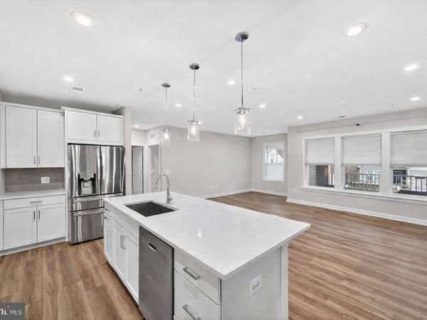 21630 HAWKSBILL HIGH CIRCLE, Unit 204, STERLING, VA 20164