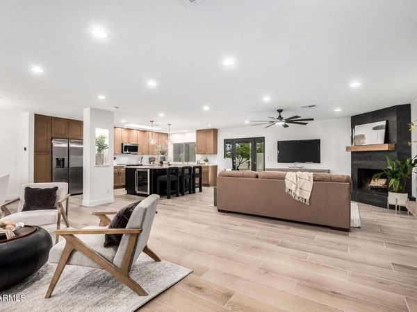 5040 E COLUMBINE Drive, Scottsdale, AZ 85254