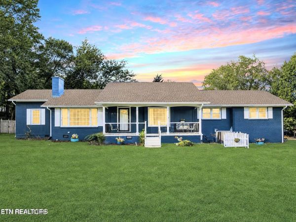 201 Farlow Drive, Knoxville, TN 37934