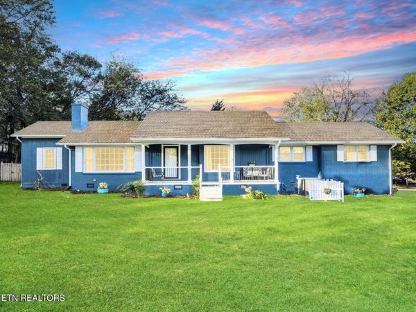 201 Farlow Drive, Knoxville, TN 37934