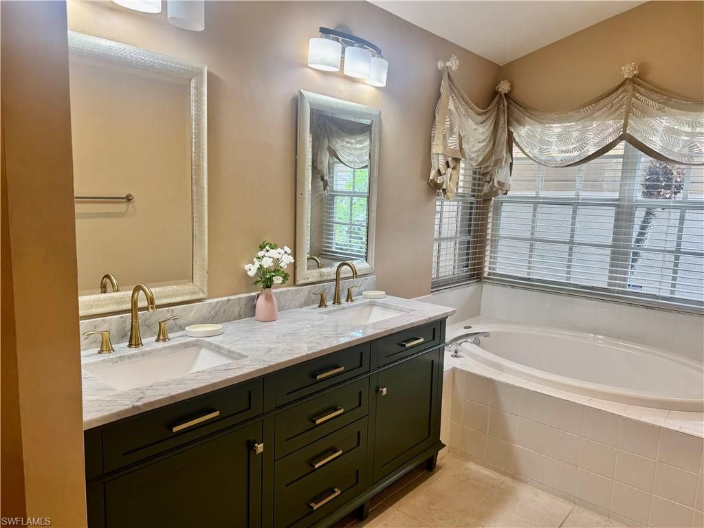 20090 Golden Panther Dr, Unit 4, Estero, FL 33928 Photo
