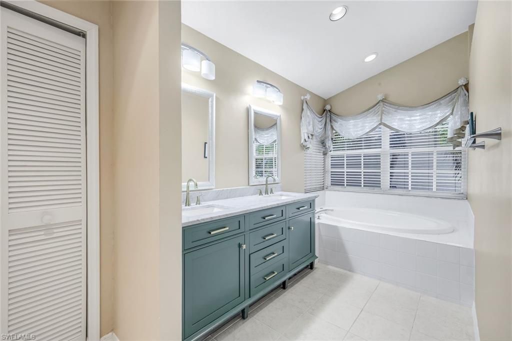 20090 Golden Panther Dr, Unit 4, Estero, FL 33928 Photo