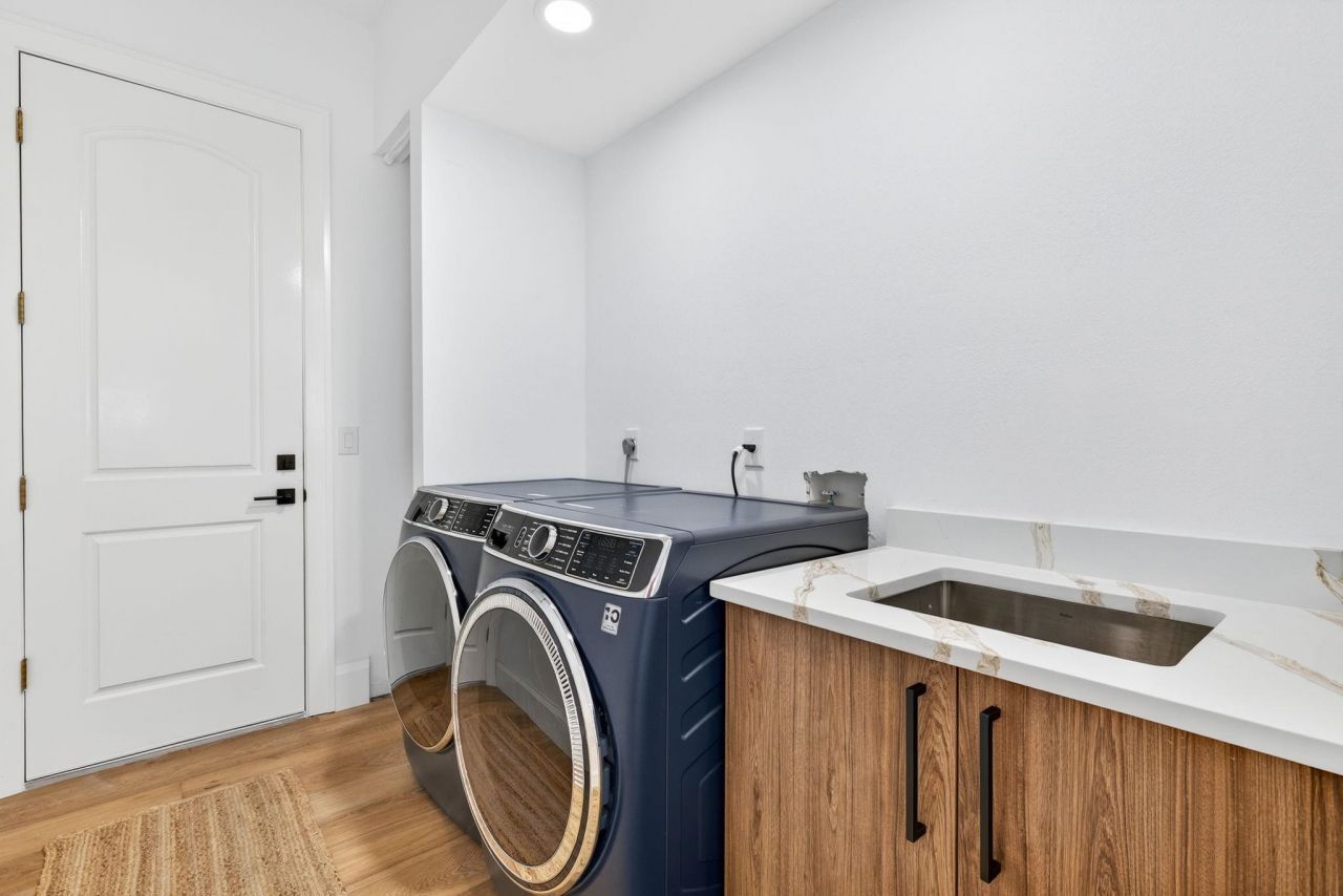 9008 Mockingbird Drive, Sanibel, FL 33957 Photo