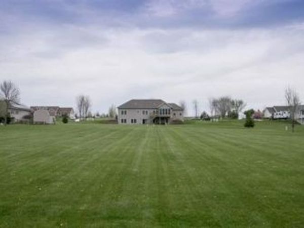 3020 Timberline Drive , Riverside, IA 52327