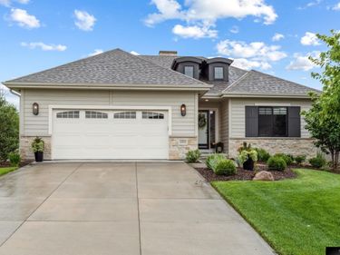 12651 sherman Plaza, Omaha, NE 68138