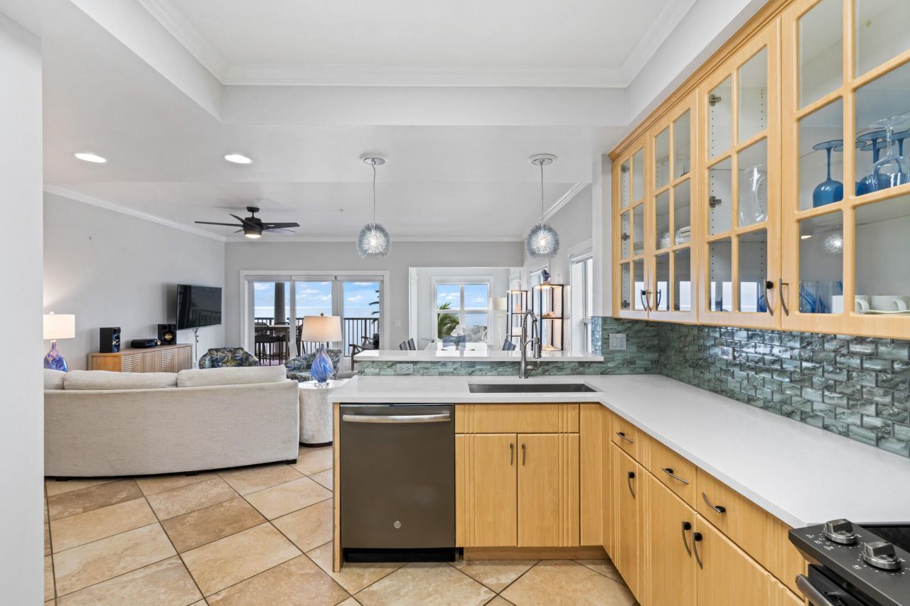 5960 Peninsular Avenue, Unit 111, Stock Island, FL 33040 Photo