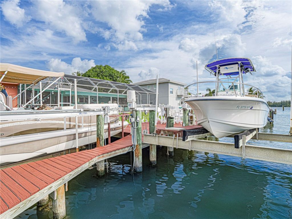 11 Starfish Drive, Vero Beach, FL 32960 Photo