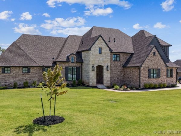 8604 E 107th Street North, Owasso, OK 74055