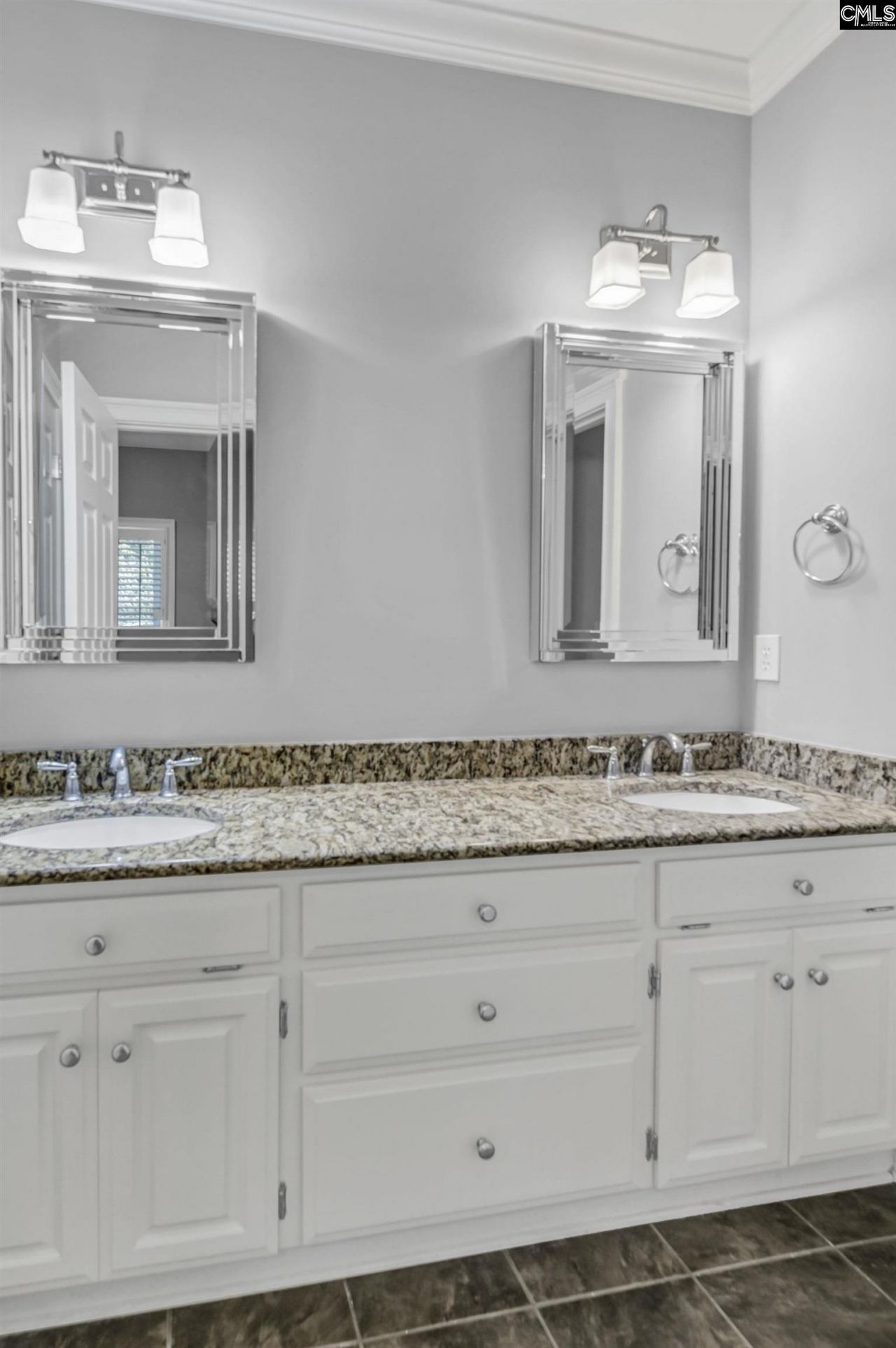 271 Sheringham Road Photo 32