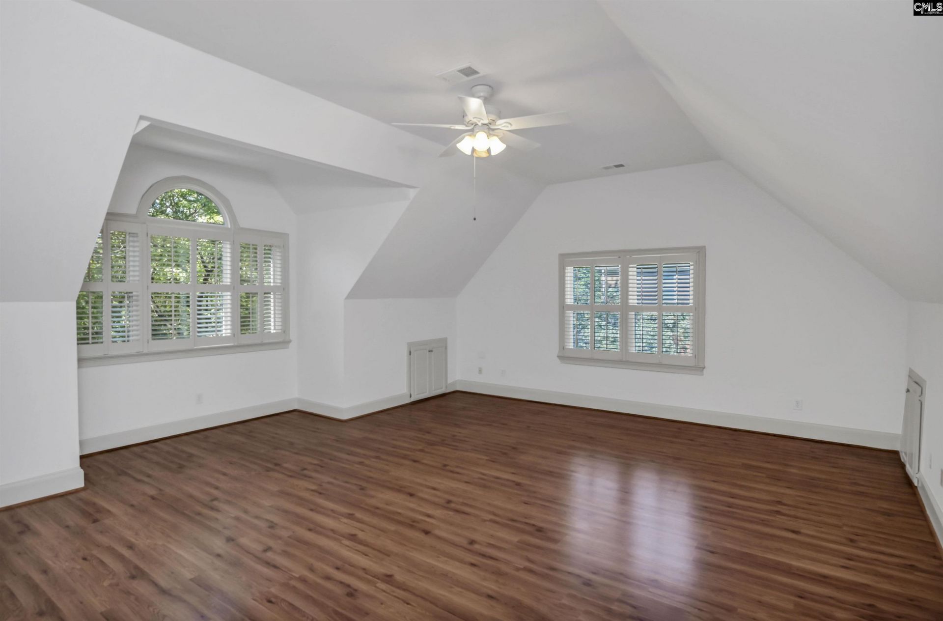 271 Sheringham Road Photo 34