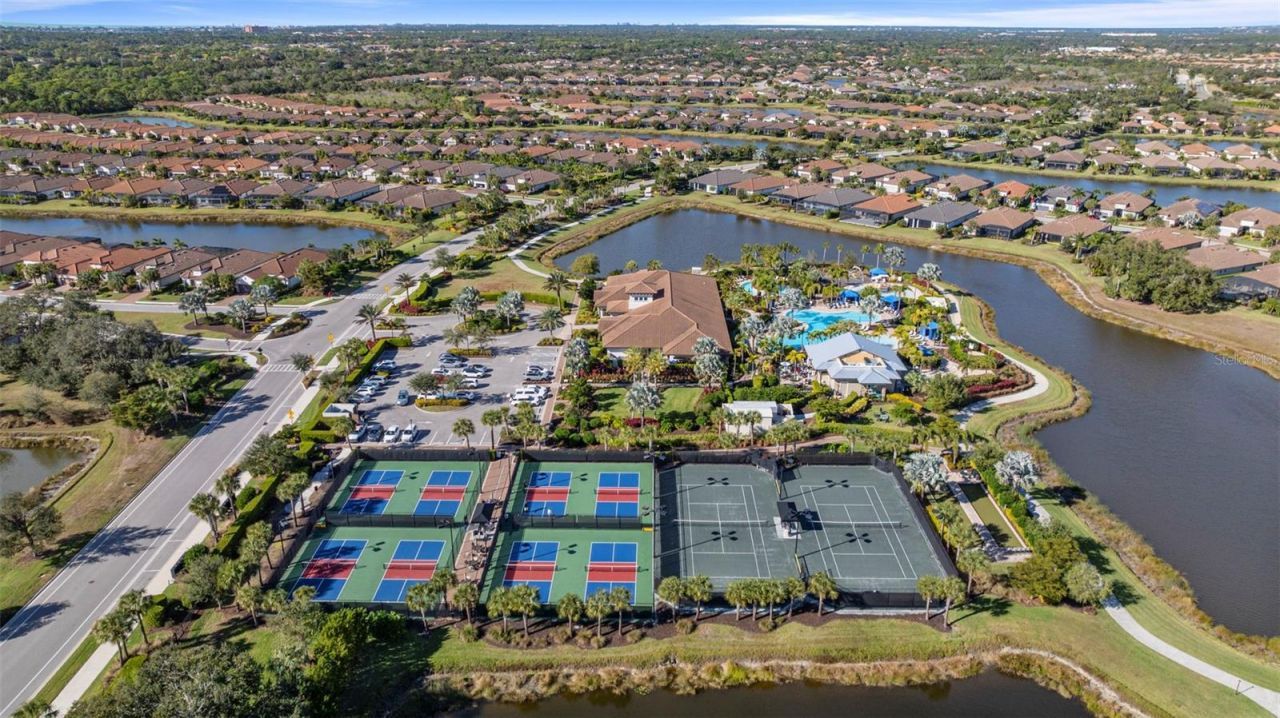 12016 Legacy Estates Boulevard, Sarasota, FL 34238 Photo