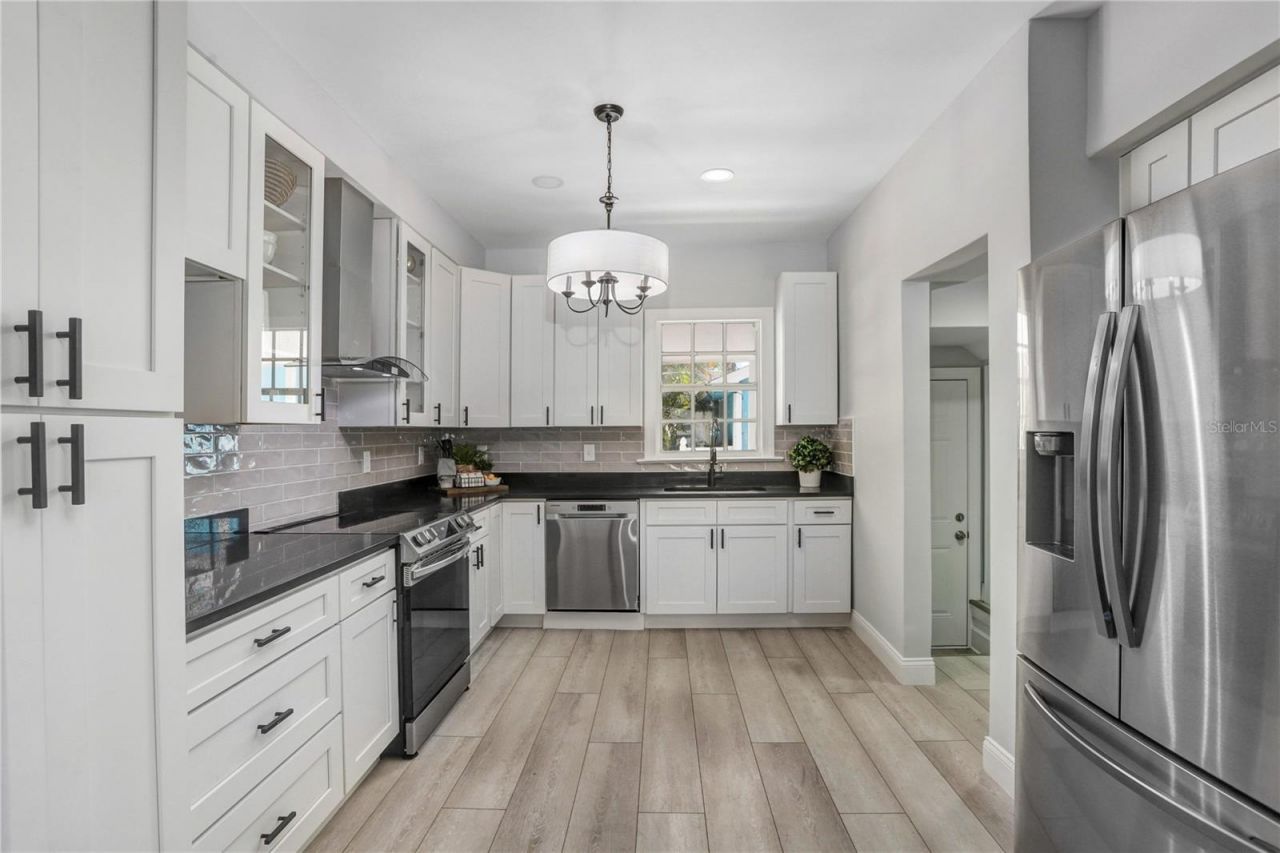 1960 Mckinley Street, Clearwater, FL 33765 Photo