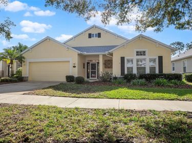 104 OVERTON GARDENS LANE, DELAND, FL 32724