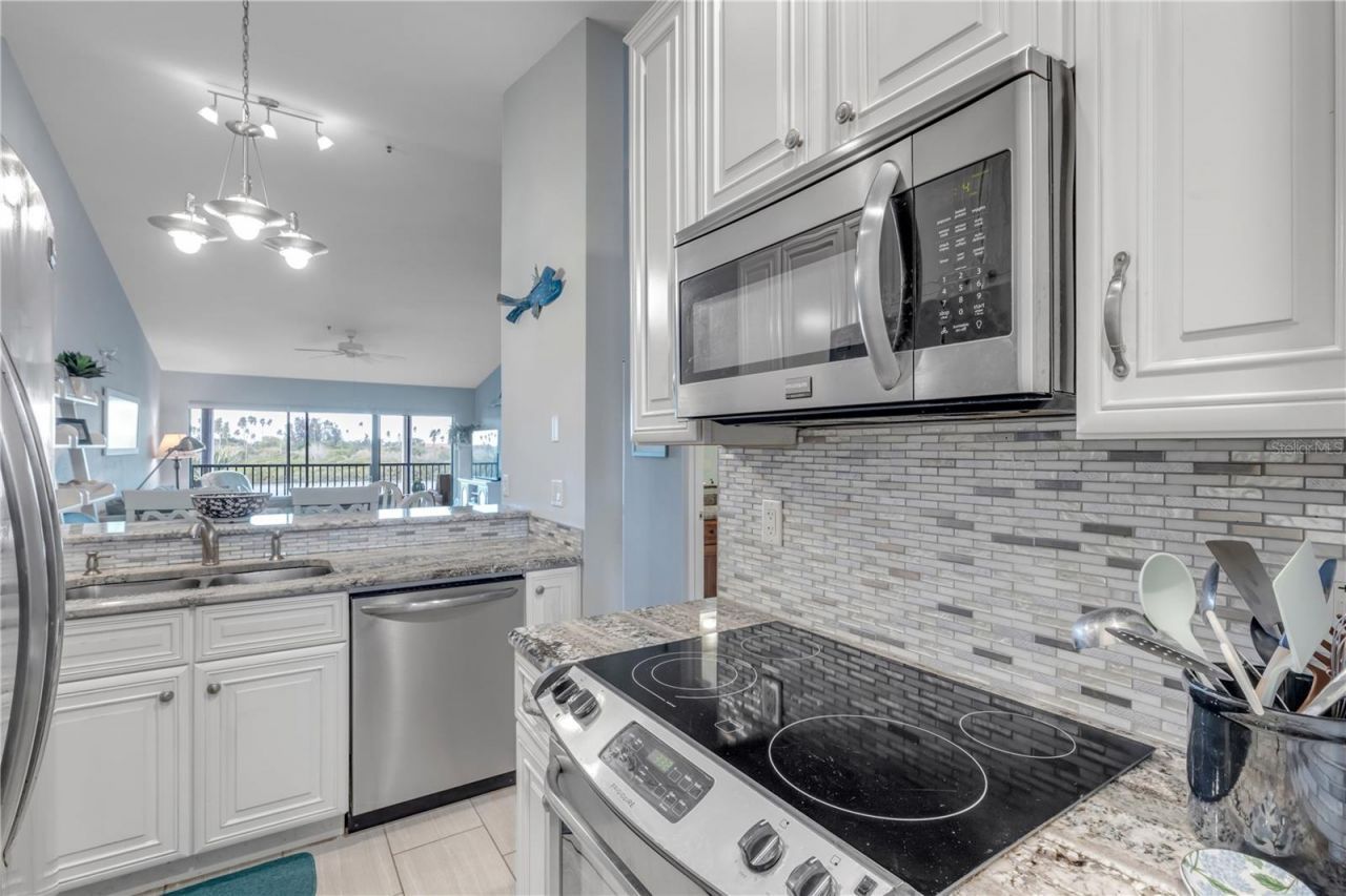 460 Bouchelle Drive, Unit 304, New Smyrna Beach, FL 32169 Photo
