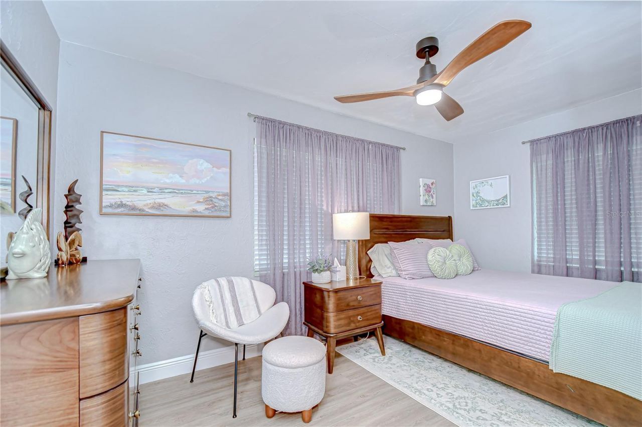 130 63rd Street S, Saint Petersburg, FL 33707 Photo