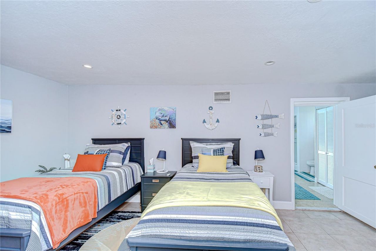 130 63rd Street S, Saint Petersburg, FL 33707 Photo