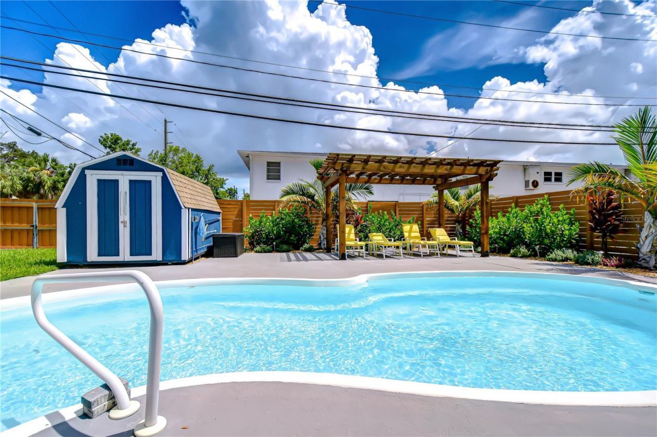 130 63rd Street S, Saint Petersburg, FL 33707 Photo