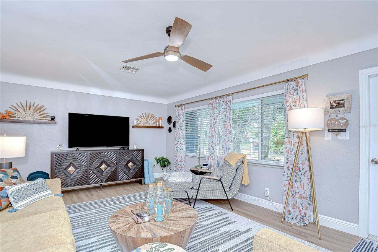 130 63rd Street S, Saint Petersburg, FL 33707 Photo