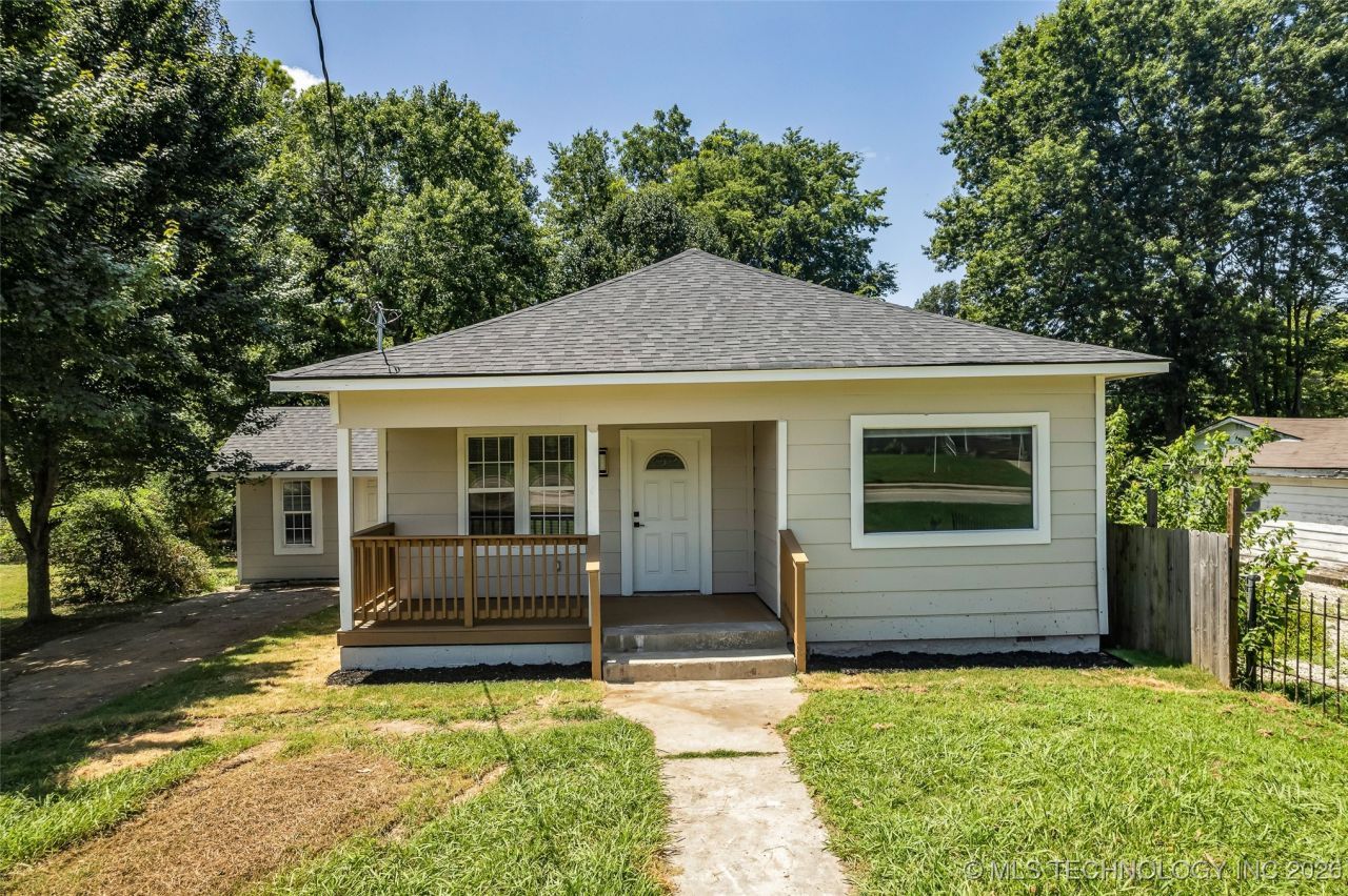 514 S Broadway Avenue, Coweta, OK 74429 Main Photo