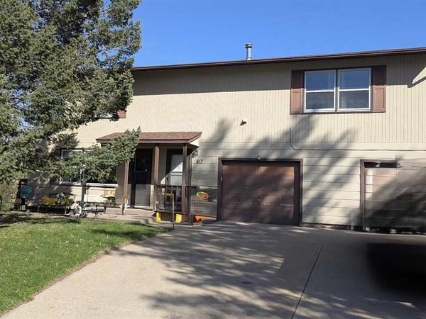 415/417 Heritage Pl, North Liberty, IA 52317