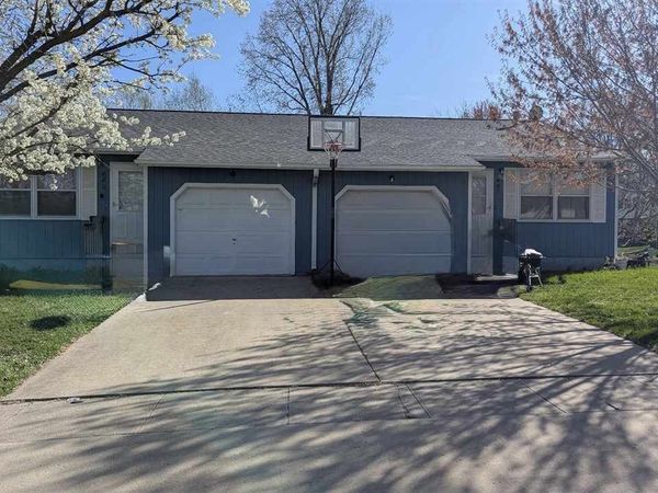 445/447 Heritage Pl, North Liberty, IA 52317