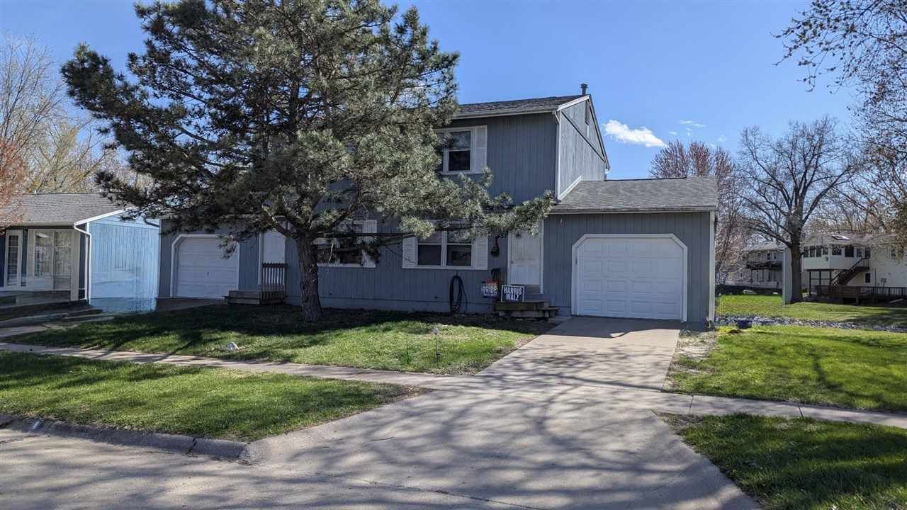 455/457 Heritage Pl, North Liberty, IA 52317 Main Photo