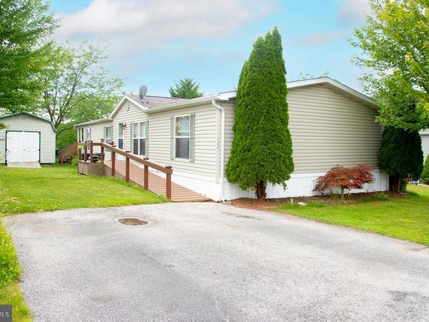 104 Raptor Drive, Hanover, PA 17331 Main Photo