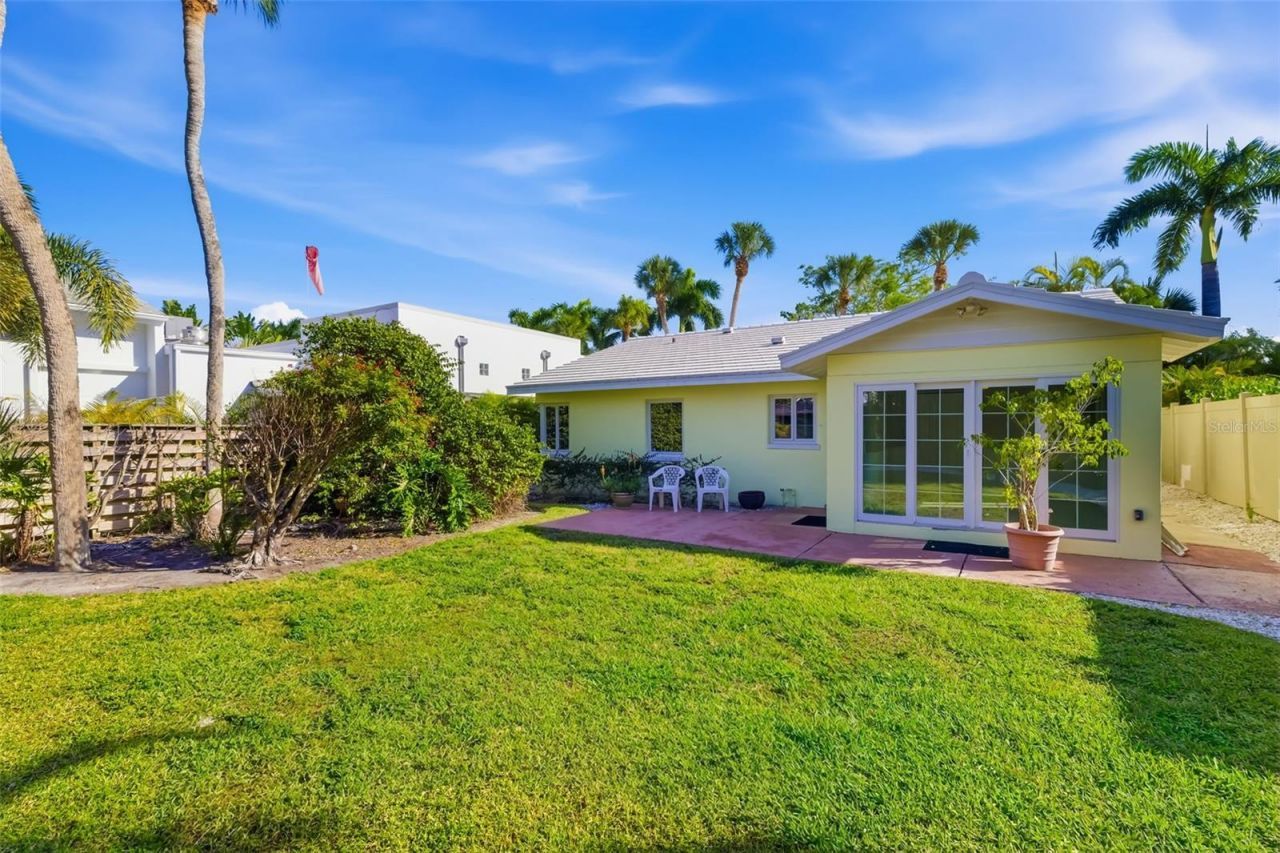 323 Madison Drive, Sarasota, FL 34236 Photo