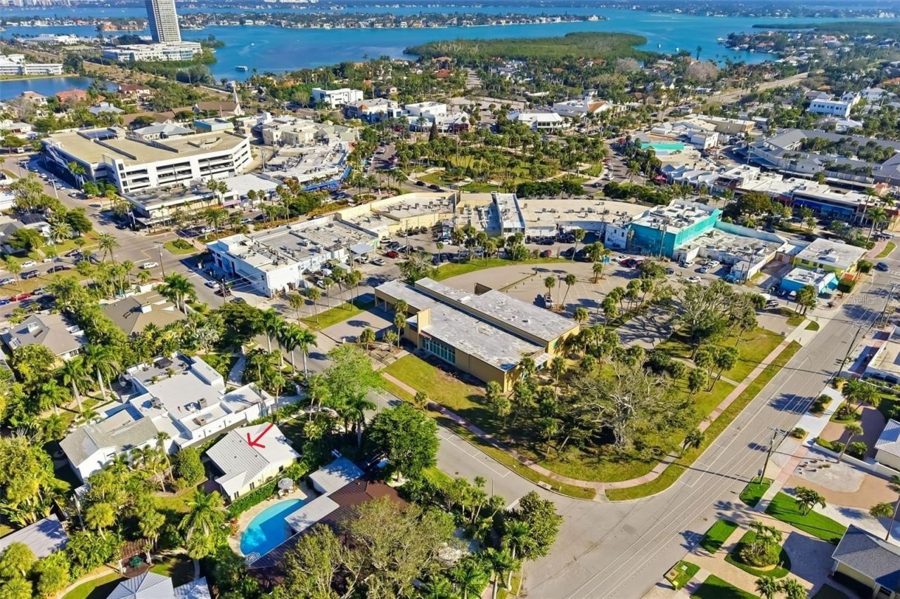 323 Madison Drive, Sarasota, FL 34236 Photo