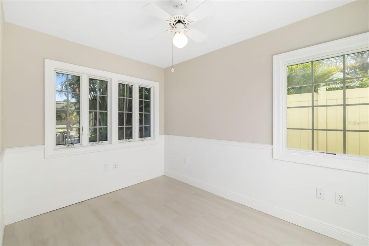 323 Madison Drive, Sarasota, FL 34236 Photo