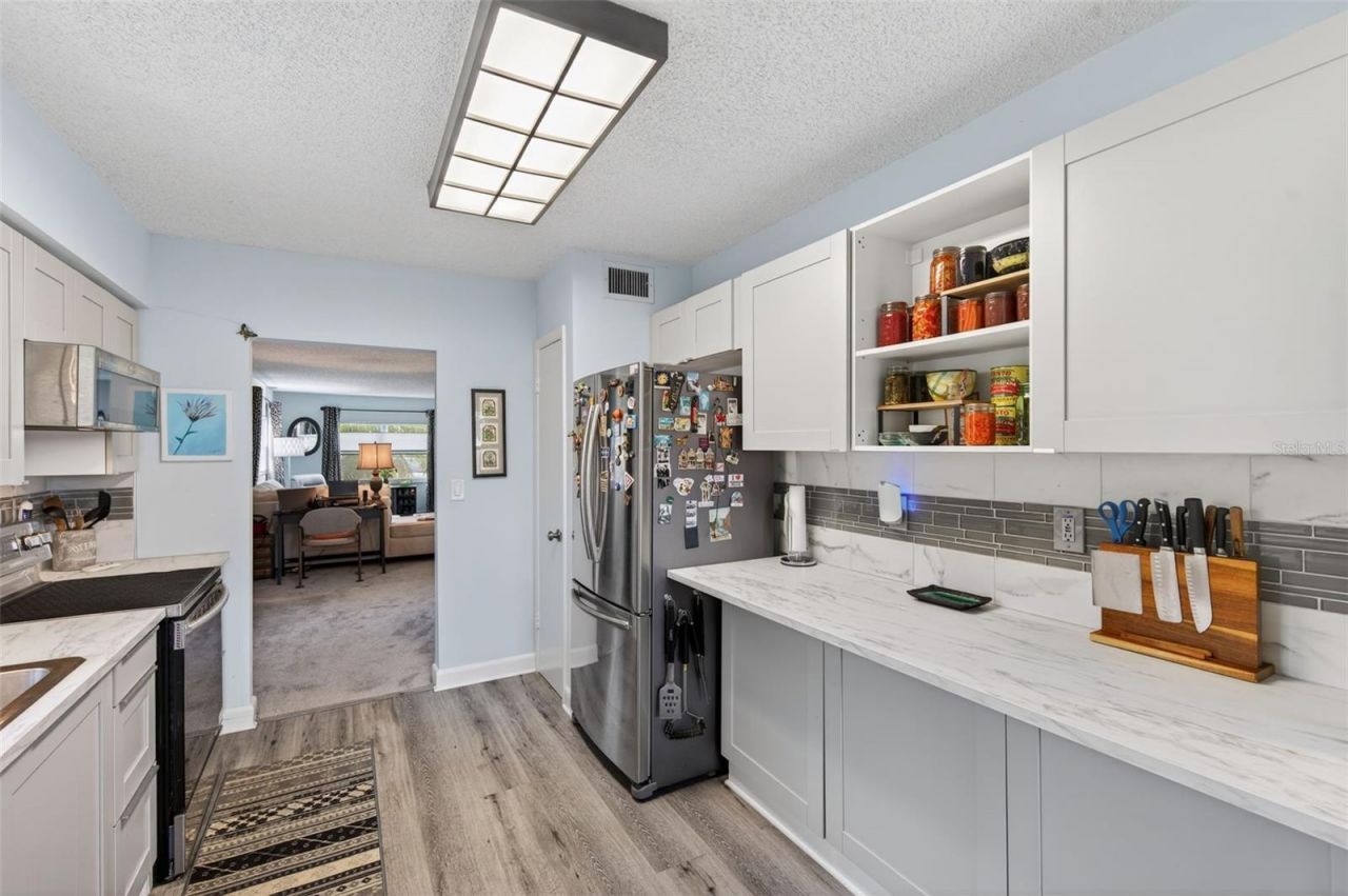 3740 58th Street N, Unit 110, Saint Petersburg, FL 33710 Photo