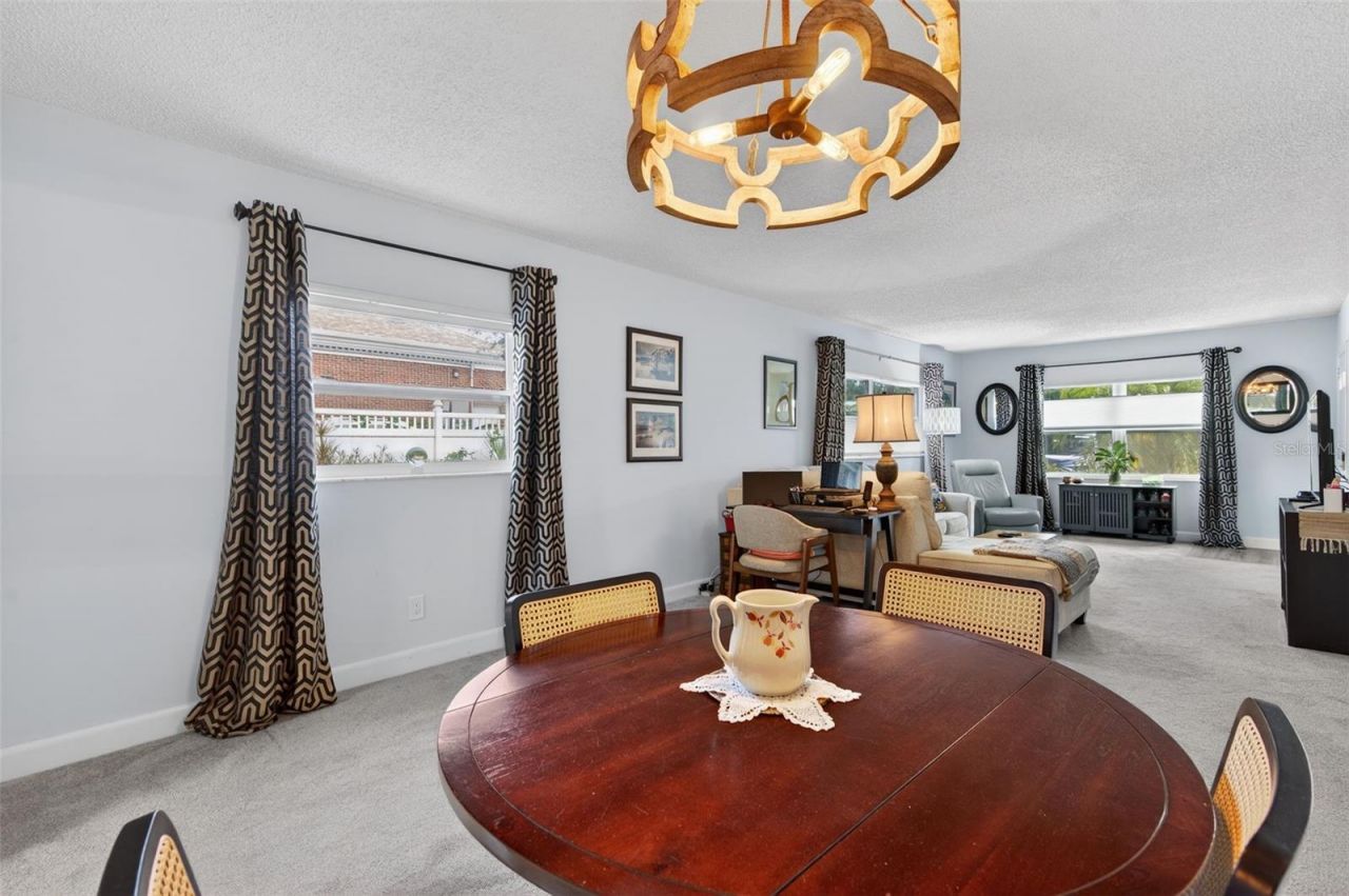 3740 58th Street N, Unit 110, Saint Petersburg, FL 33710 Photo