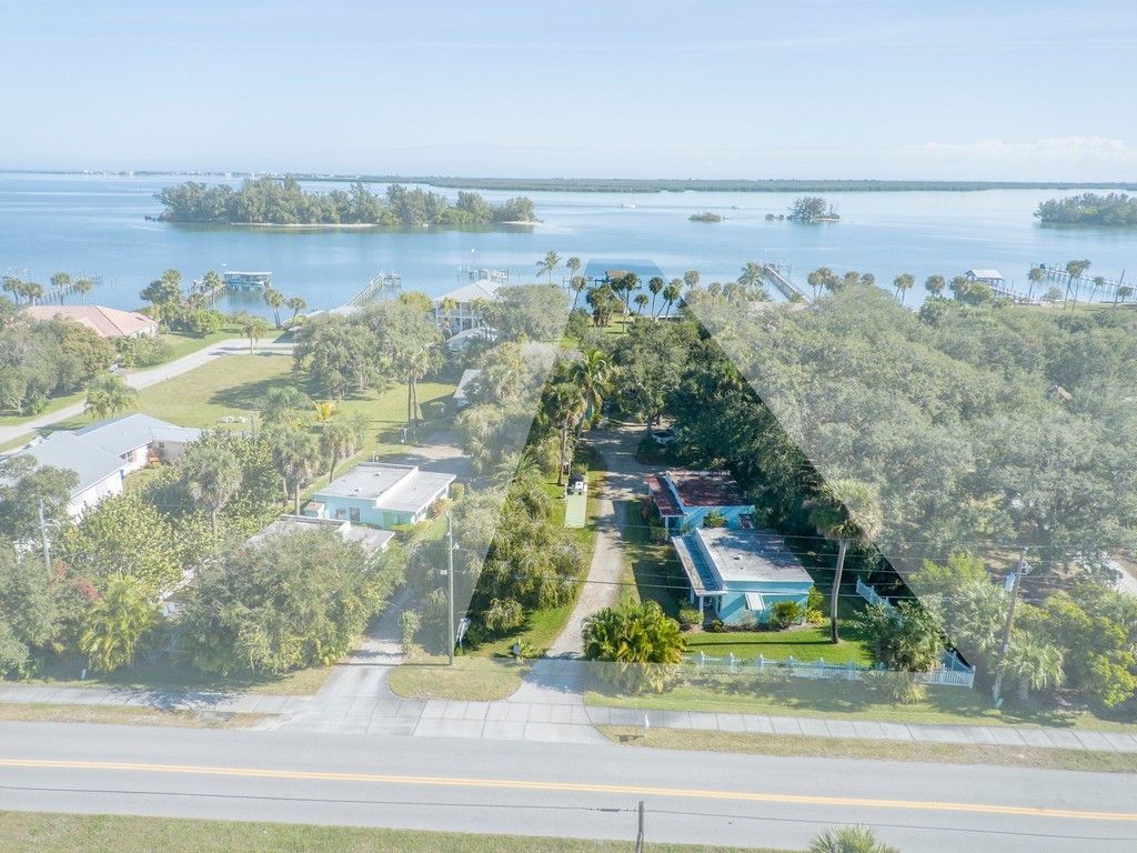 11450 S Indian River Drive, Sebastian, FL 32958 Photo