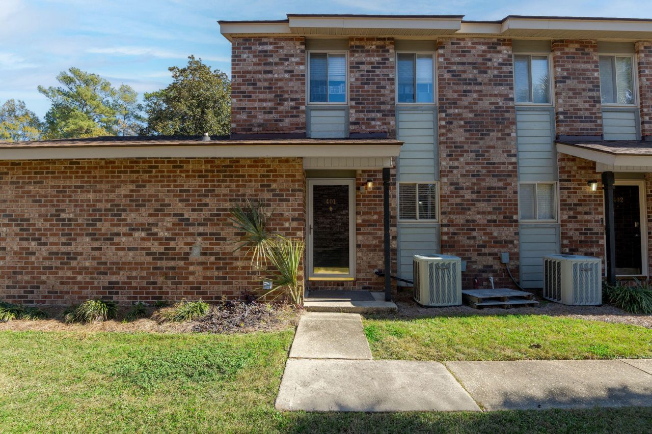 401 Andrea Lane Hanahan, SC 29410