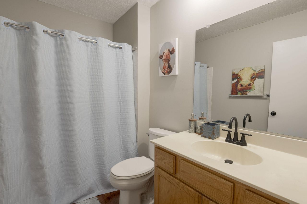 401 Andrea Lane Photo 18