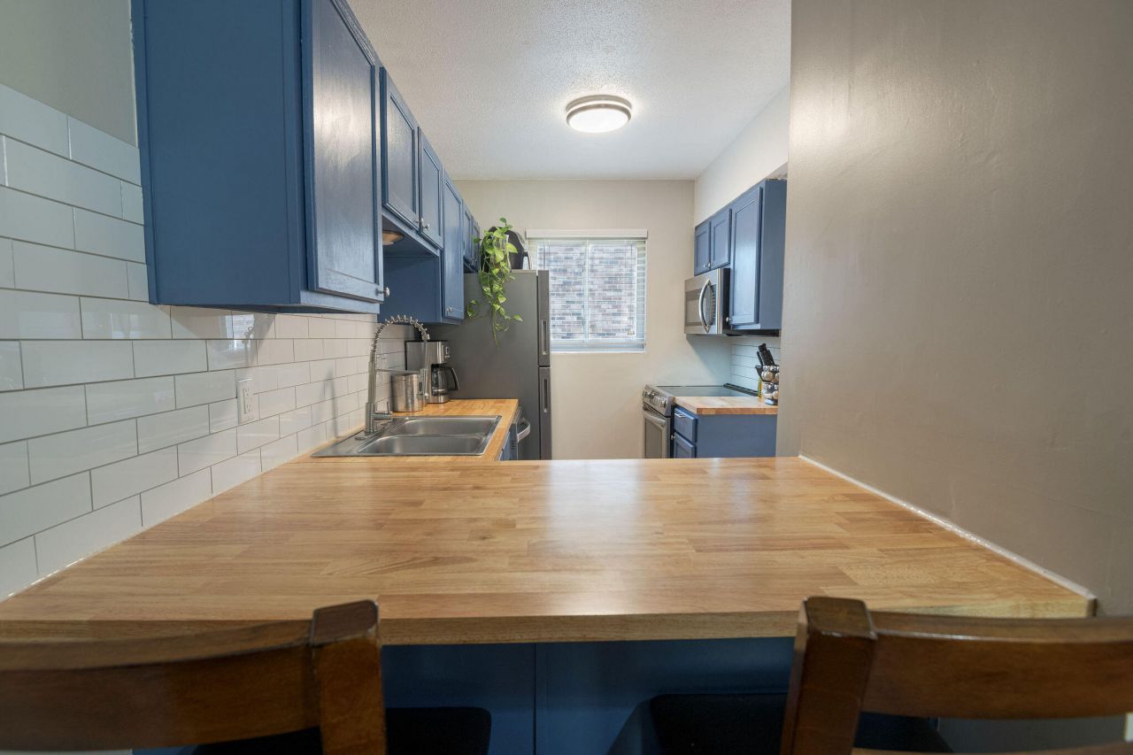 401 Andrea Lane Photo 7