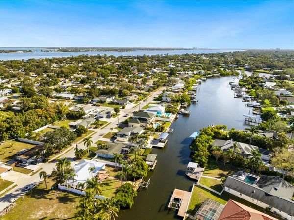 6911 9TH AVENUE NW, BRADENTON, FL 34209