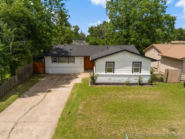 9169 E Marshall Place, Tulsa, OK 74115