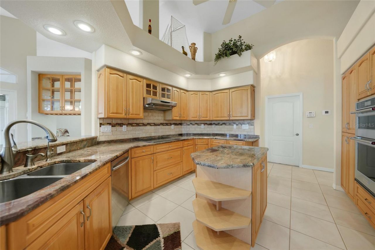 13028 SW Kingsway Circle, Lake Suzy, FL 34269 Photo