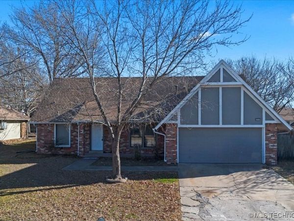 2301 S Chestnut Avenue, Broken Arrow, OK 74012