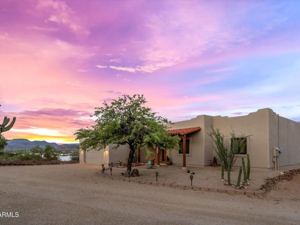 33413 N 10TH Street, Phoenix, AZ 85085