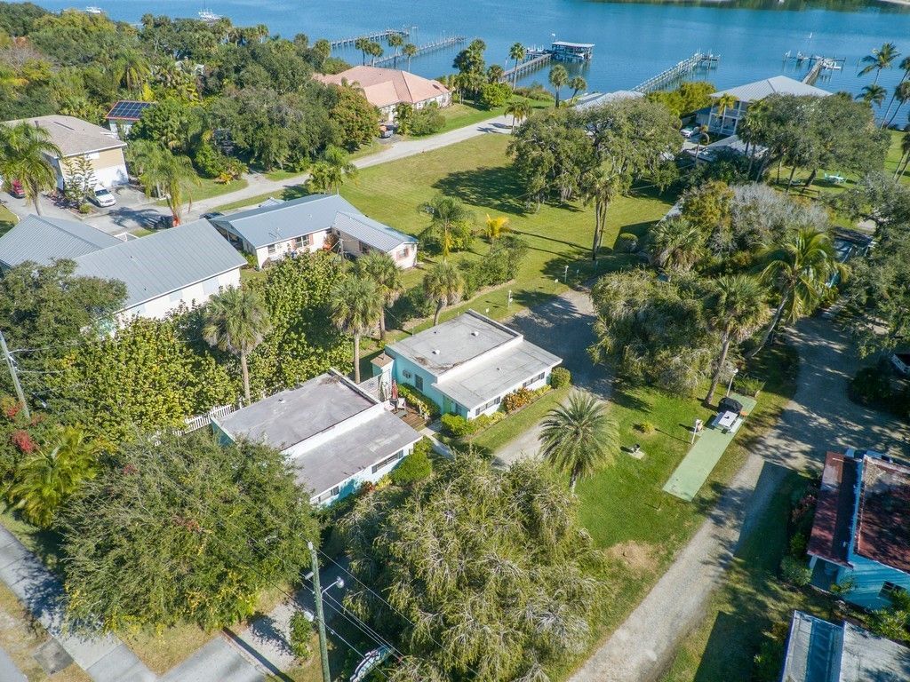 11450 S Indian River Drive, Sebastian, FL 32958 Photo