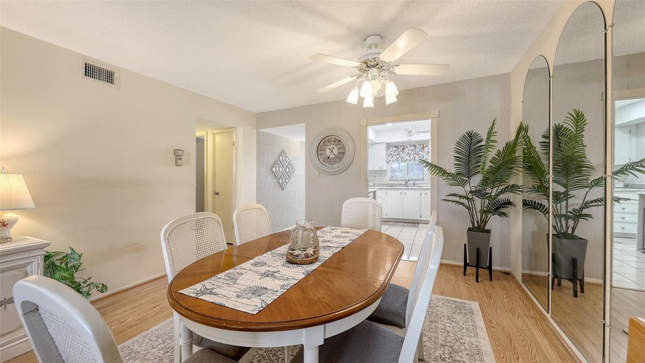 3647 Lake Bayshore Drive, Unit J416, Bradenton, FL 34205 Photo