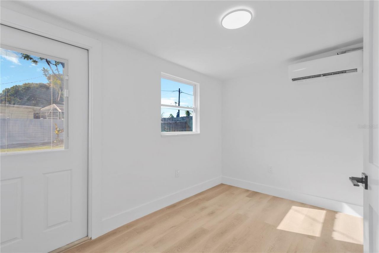 4300 28th Avenue N, Saint Petersburg, FL 33713 Photo