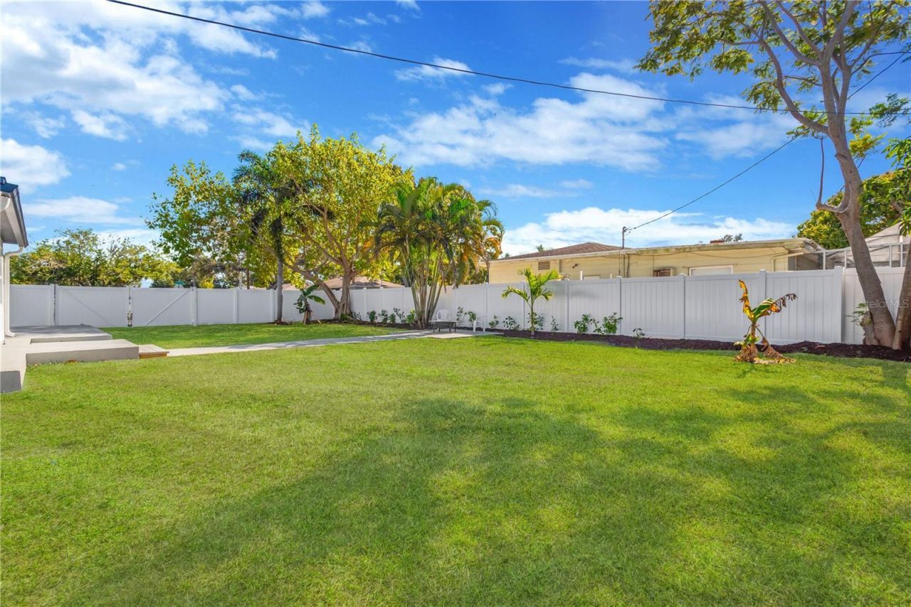 4300 28th Avenue N, Saint Petersburg, FL 33713 Photo