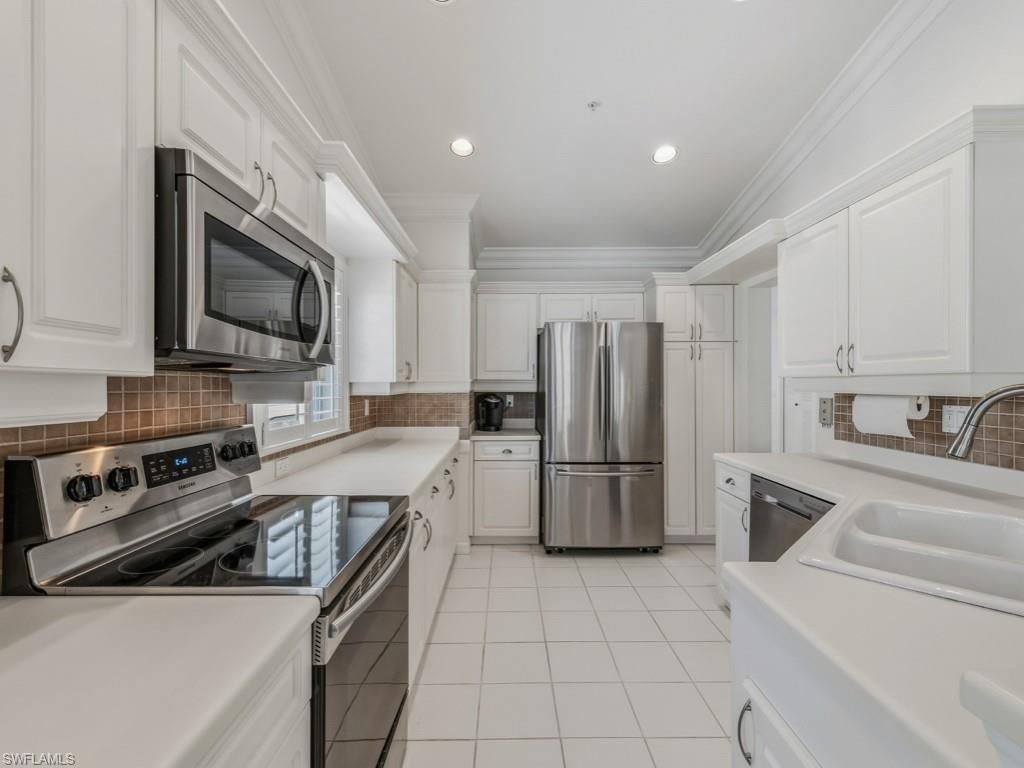 24797 Lakemont Cove Ln, Unit 204, Bonita Springs, FL 34134 Photo