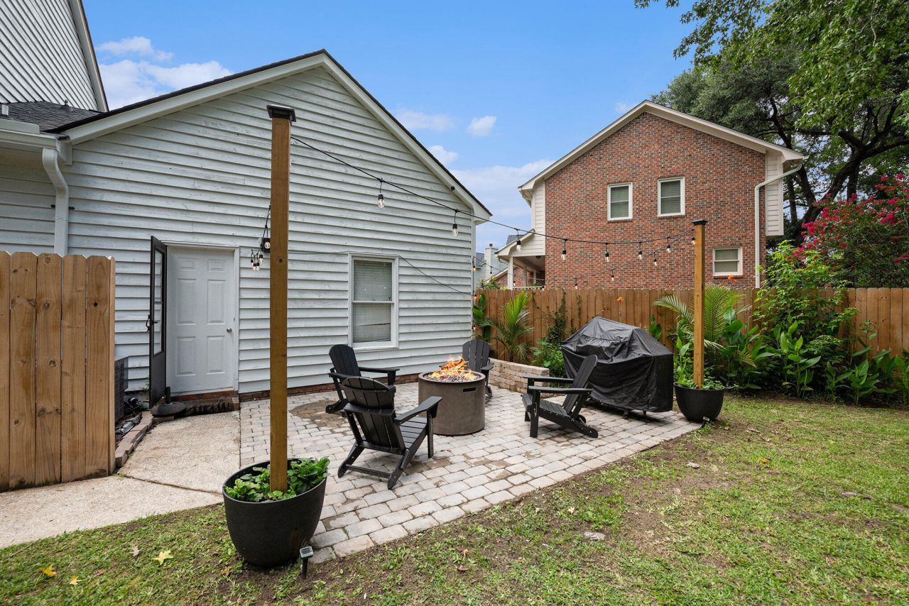 1861 Cattail Row Photo 23