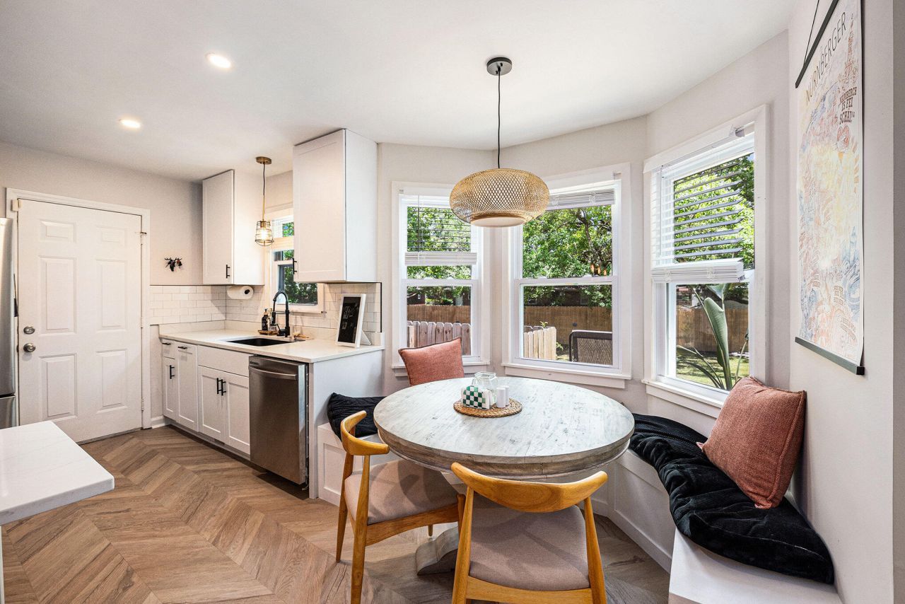 1861 Cattail Row Photo 7