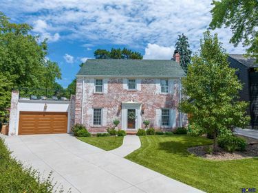 2904 Georgian Court, Lincoln, NE 68502