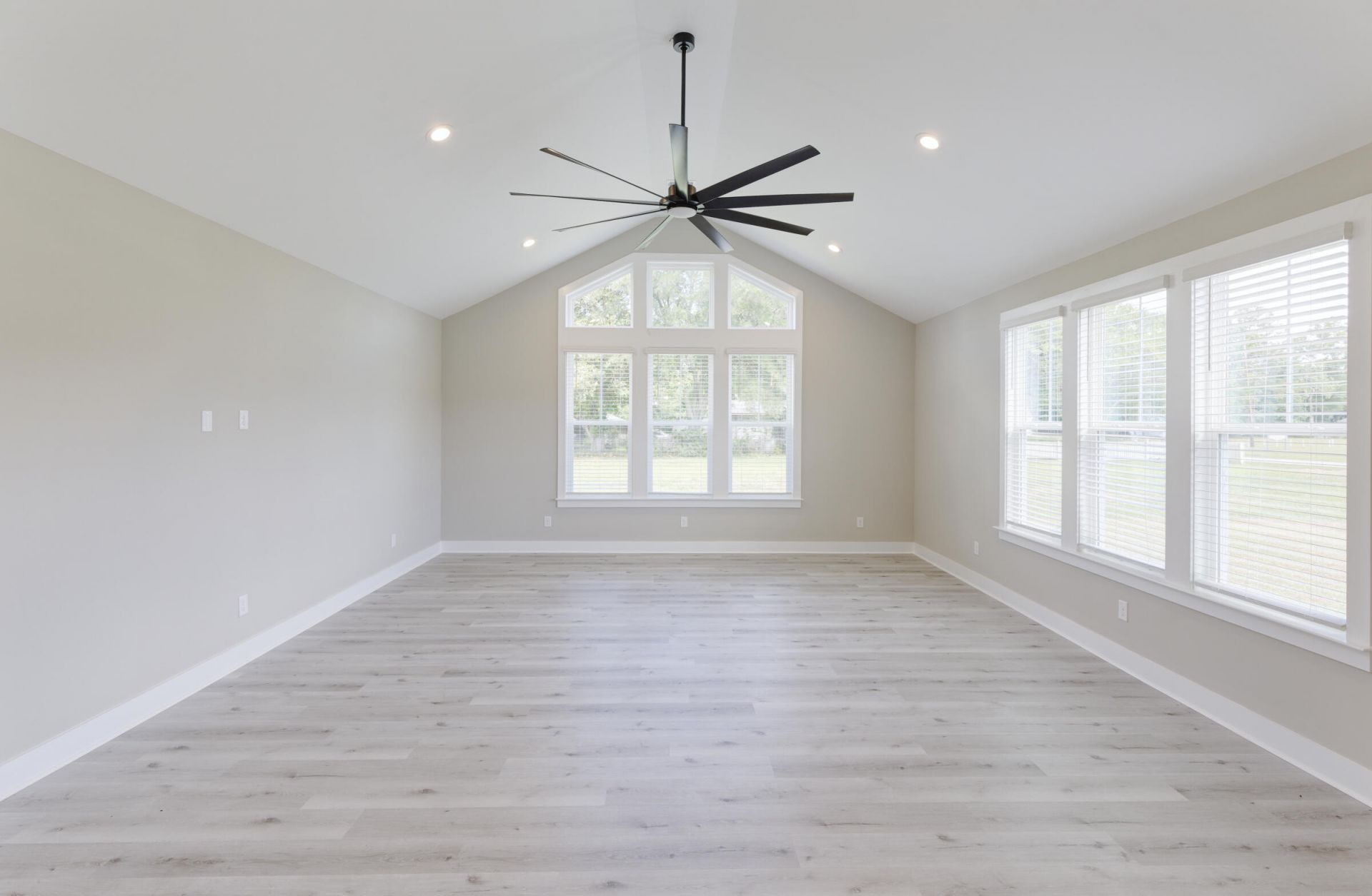 220 Scotch Range Road Photo 17